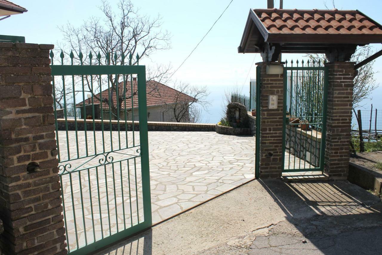 הוילה אג'רולה Casa Annuccia מראה חיצוני תמונה
